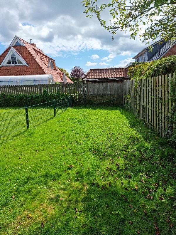 Villa Kleiner Hookie In Hooksiel Mit Hund Schillig Exterior foto